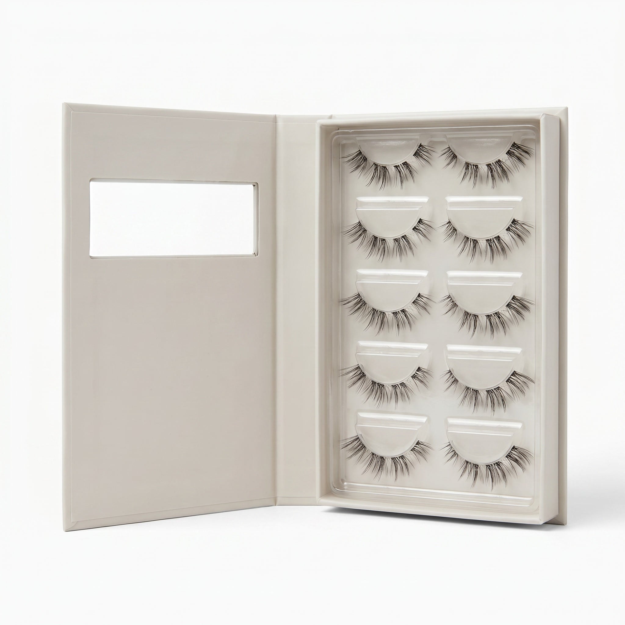 Offene MUSE Lash Box mit 5 fertigen Lash Sets