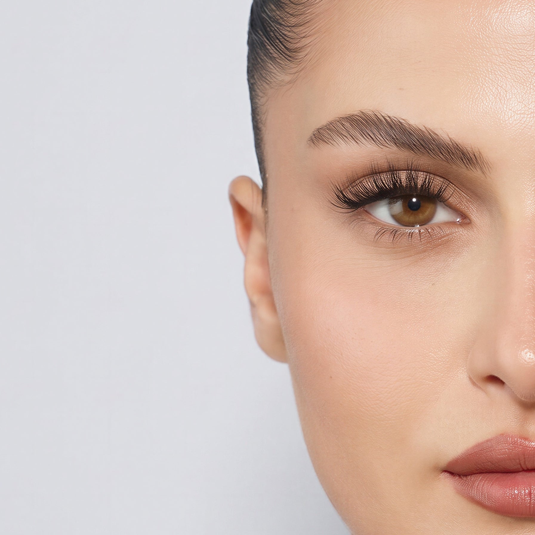 Zeitlos eleganter Augenlook mit MINX OLD MONEY