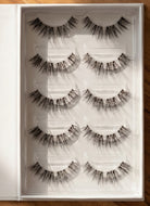 Offene VOLUME Lash Box mit 5 fertigen Lash Sets